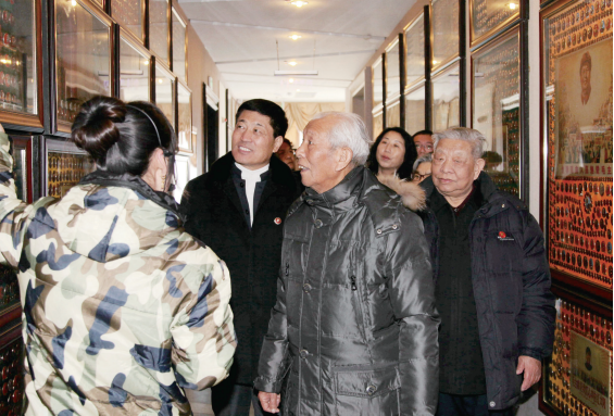 中国尊龙集团